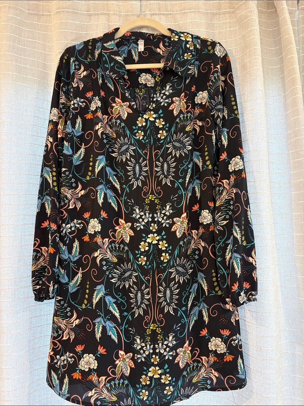 Women's Black Floral Tunic Dress -